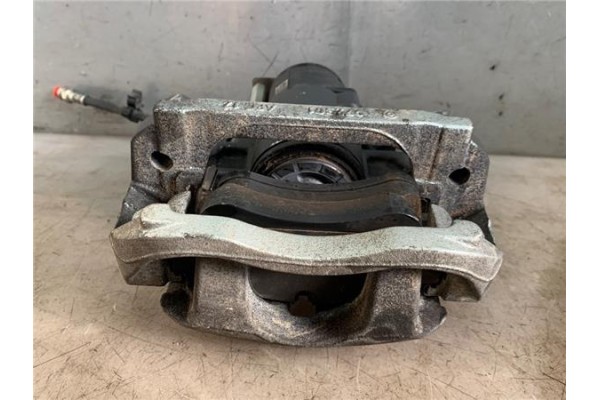 Recambio de pinza freno trasero izquierda para iveco daily chasis 2.3 referencia OEM IAM 504120969  