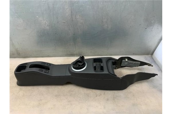 Recambio de embellecedor consola central para fiat sedici (189) 1.9 jtd 8v 120 emotion referencia OEM IAM   