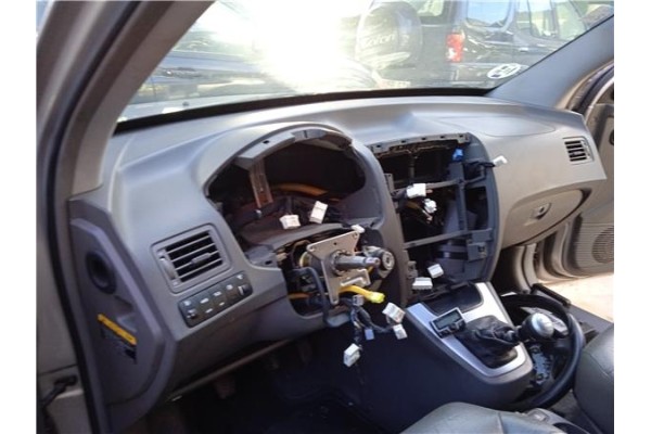 Recambio de salpicadero para hyundai tucson (jm) 2.0 crdi referencia OEM IAM 847102E550U7 847102E551U7 