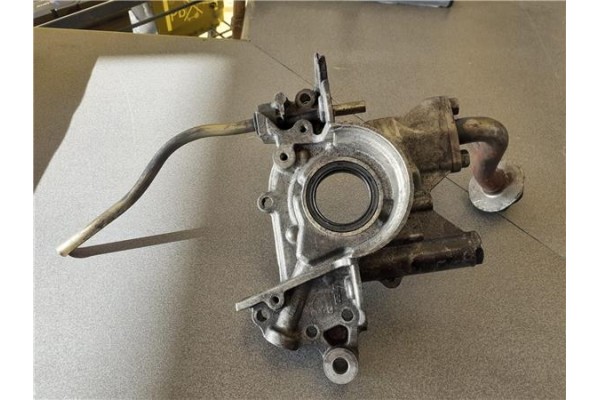 Recambio de bomba de aceite para nissan sunny berlina (n14) 2.0 d referencia OEM IAM   
