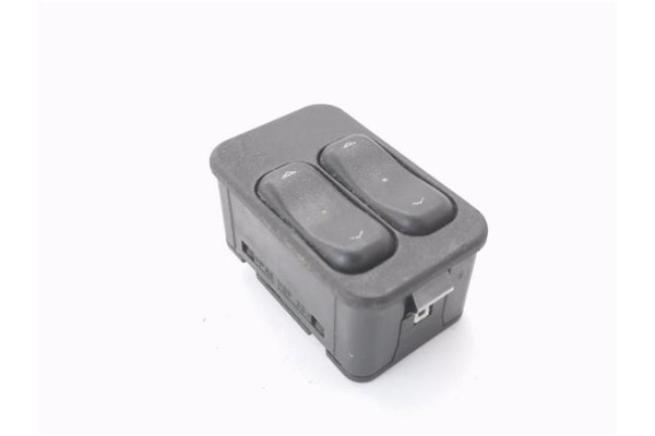 Recambio de mando elevalunas delantero izquierdo para opel meriva 1.6 16v referencia OEM IAM 24409205 13363202 