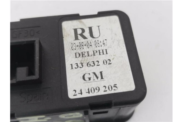 Recambio de mando elevalunas delantero izquierdo para opel meriva 1.6 16v referencia OEM IAM 24409205 13363202 