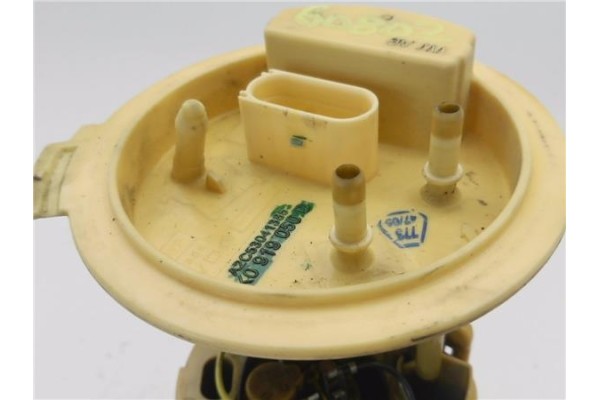 Recambio de bomba combustible para volkswagen golf v (1k1) 1.9 tdi referencia OEM IAM 1K0919050D A2C53041385 