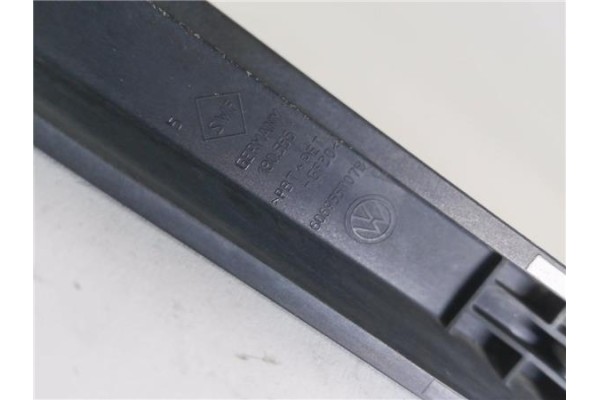 Recambio de brazo limpiaparabrisas trasero para volkswagen golf v (1k1) 1.9 tdi referencia OEM IAM 6Q6955707B  