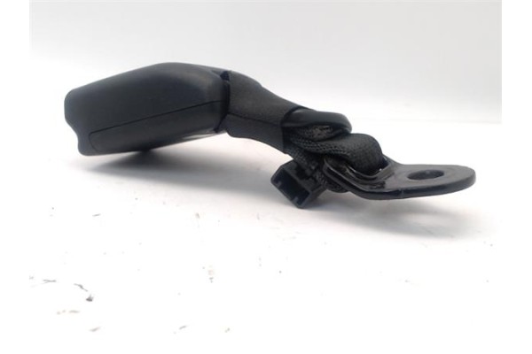 Recambio de anclaje cinturon trasero derecho para citroen c1 1.2 feel referencia OEM IAM   