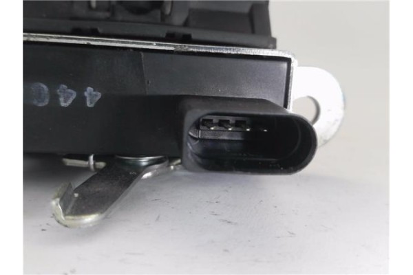 Recambio de cierre electromagnetico porton para volkswagen golf v (1k1) 1.9 tdi referencia OEM IAM 1K6827505C  