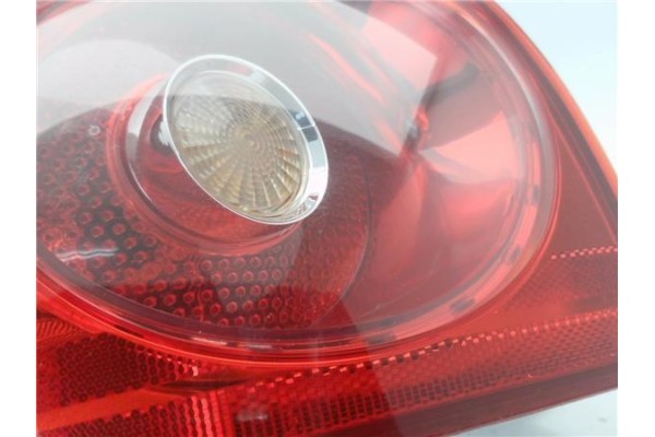 Recambio de piloto trasero izquierdo para volkswagen golf v (1k1) 1.9 tdi referencia OEM IAM 084411963L  