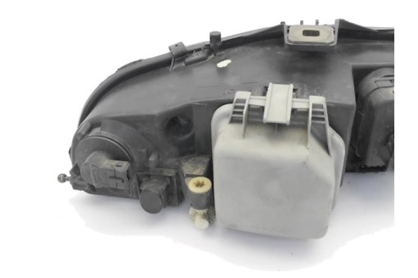 Recambio de faro delantero izquierdo para fiat bravo (182) 1.8 16v / 16v 115 gt referencia OEM IAM   