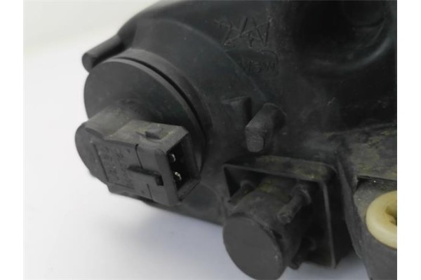 Recambio de faro delantero izquierdo para fiat bravo (182) 1.8 16v / 16v 115 gt referencia OEM IAM   