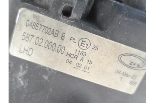 Recambio de faro delantero dcho para chrysler voyager (rg) 2.5 crd lx referencia OEM IAM 04857702AB 5870200000 