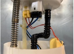 Recambio de bomba combustible para iveco daily chasis 2.3 referencia OEM IAM 5802910406  