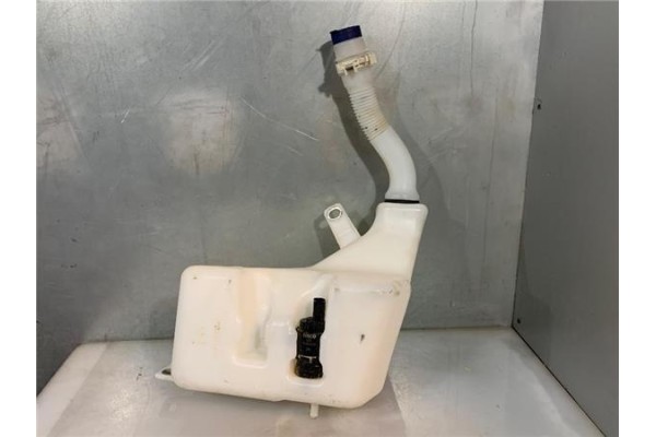 Recambio de deposito limpiaparabrisas para iveco daily chasis 2.3 referencia OEM IAM 5801566048  