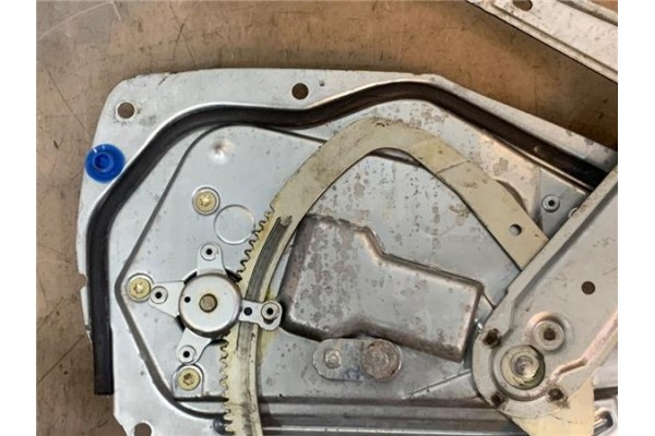 Recambio de mecanismo elevalunas delantero derecho para volvo v70 familiar 2.5 referencia OEM IAM 9152724  