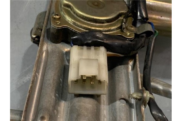 Recambio de motor limpiaparabrisas trasero para nissan terrano (wd21) 2.7 td 4wd referencia OEM IAM 2870541G00  