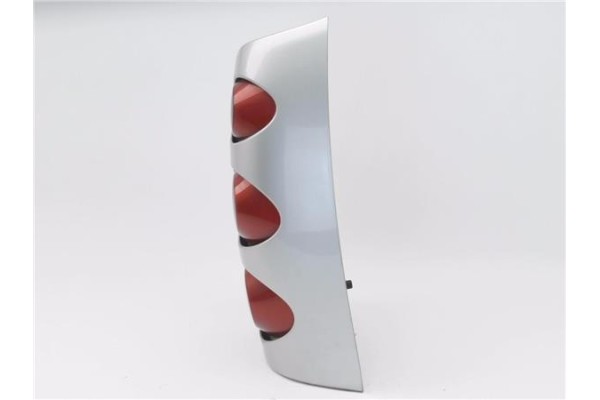 Recambio de piloto trasero derecho para smart for two 0.7 referencia OEM IAM 0011645 423132R 