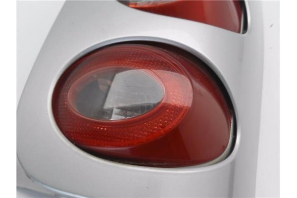 Recambio de piloto trasero derecho para smart for two 0.7 referencia OEM IAM 0011645 423132R 