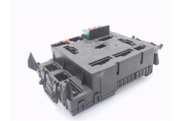 Recambio de caja fusibles/rele para smart for two 0.7 referencia OEM IAM 0011868V011 5WK45090 