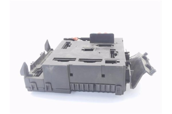 Recambio de caja fusibles/rele para smart for two 0.7 referencia OEM IAM 0011868V011 5WK45090 