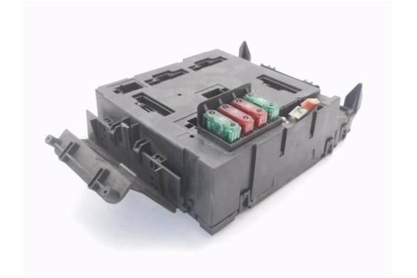 Recambio de caja fusibles/rele para smart for two 0.7 referencia OEM IAM 0011868V011 5WK45090 