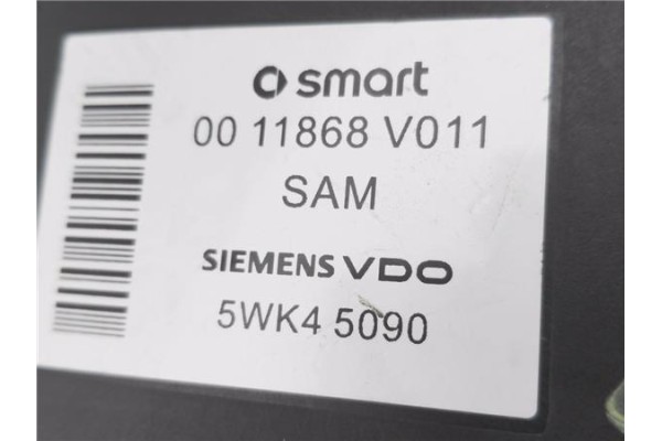 Recambio de caja fusibles/rele para smart for two 0.7 referencia OEM IAM 0011868V011 5WK45090 