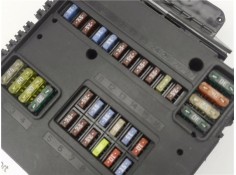 Recambio de caja fusibles/rele para smart for two 0.7 referencia OEM IAM 0011868V011 5WK45090 