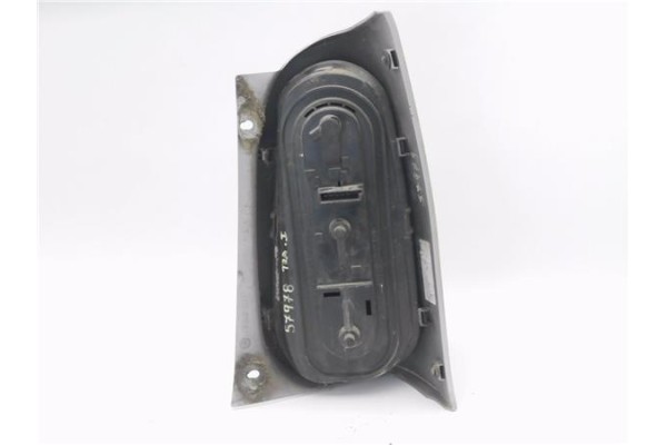 Recambio de piloto trasero izquierdo para smart for two 0.7 referencia OEM IAM 0011644 423131L 