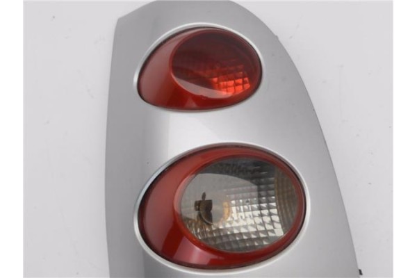 Recambio de piloto trasero izquierdo para smart for two 0.7 referencia OEM IAM 0011644 423131L 