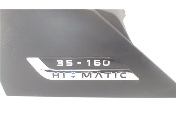 Recambio de moldura aleta delantero derecha para iveco daily chasis 2.3 referencia OEM IAM EZ5802032594 KZ5802032583 