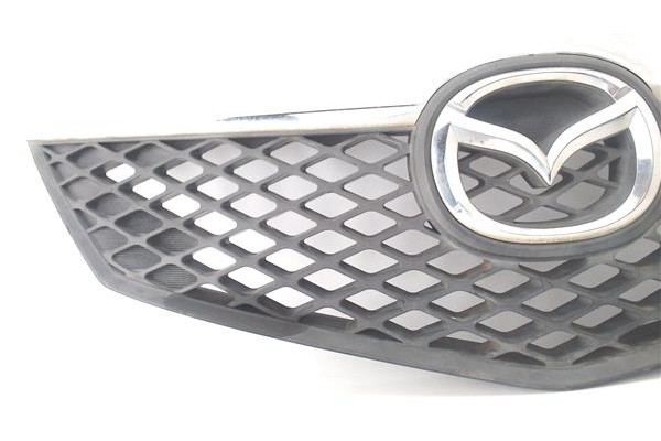 Recambio de rejilla capo para mazda 2 (b2w) 1.4 referencia OEM IAM 3M718200  
