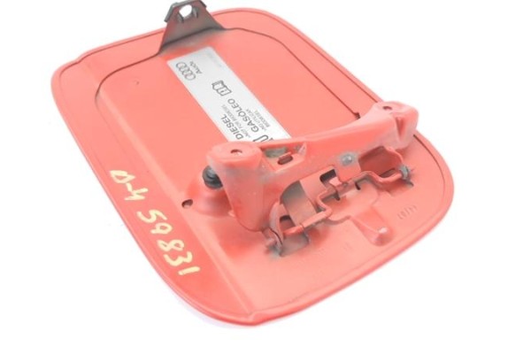 Recambio de tapa exterior combustible para audi a4 avant (8e) 2.0 tdi 16v referencia OEM IAM   
