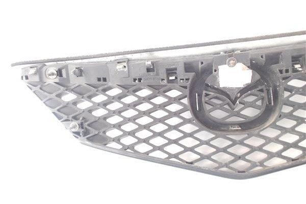 Recambio de rejilla capo para mazda 2 (b2w) 1.4 referencia OEM IAM 3M718200  