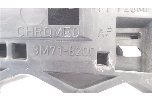 Recambio de rejilla capo para mazda 2 (b2w) 1.4 referencia OEM IAM 3M718200  