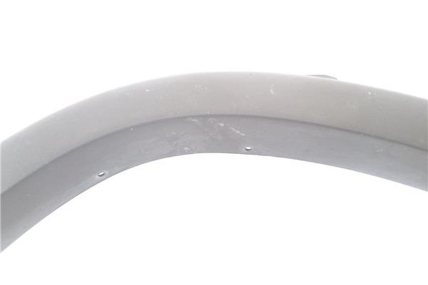 Recambio de aletin delantero derecho para iveco daily chasis 2.3 referencia OEM IAM EZ5801762169 KZ5801762352 