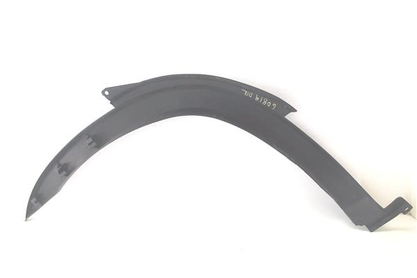 Recambio de aletin delantero derecho para iveco daily chasis 2.3 referencia OEM IAM EZ5801762169 KZ5801762352 