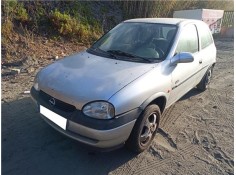 opel corsa b del año 2000