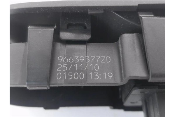 Recambio de mando elevalunas delantero derecho para citroen c4 picasso 1.6 hdi referencia OEM IAM 96639377ZD  