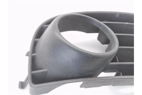 Recambio de rejilla paragolpes delantero derecha para volkswagen golf v (1k1) 1.9 tdi referencia OEM IAM 1K0853666B  