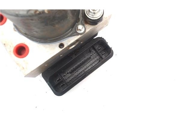 Recambio de nucleo abs para iveco daily chasis 2.3 referencia OEM IAM 5802813113  