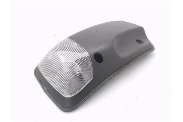 Recambio de luz delantero derecha techo para iveco daily chasis 2.3 referencia OEM IAM 5801610735  