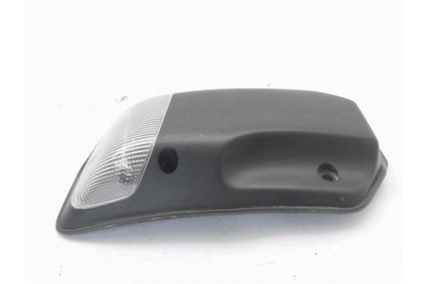 Recambio de luz delantero derecha techo para iveco daily chasis 2.3 referencia OEM IAM 5801610735  