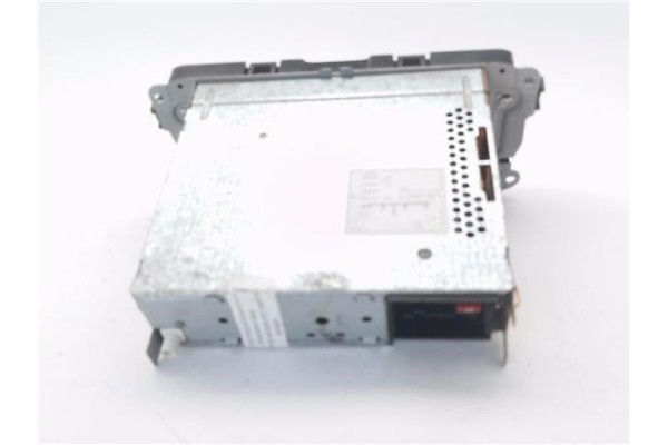 Recambio de autoradio para seat leon (1p1) 1.9 tdi referencia OEM IAM 1P0035153  