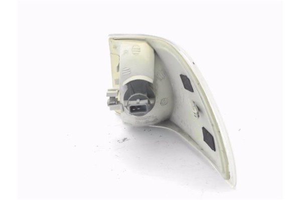 Recambio de intermitente delantero dcho para volvo v70 familiar 2.0 referencia OEM IAM 017731510RC  