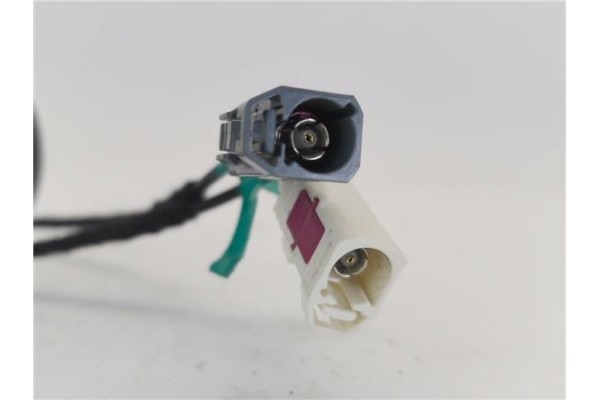 Recambio de antena electrica para iveco daily chasis 2.3 referencia OEM IAM 05802848468 10R0615835 