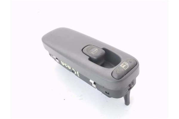 Recambio de mando elevalunas delantero derecho para volvo v70 familiar 2.5 referencia OEM IAM 8637142  
