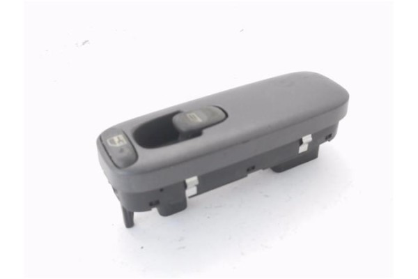 Recambio de mando elevalunas delantero derecho para volvo v70 familiar 2.5 referencia OEM IAM 8637142  