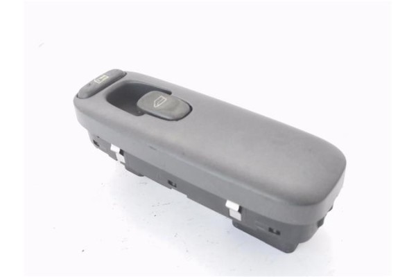 Recambio de mando elevalunas delantero derecho para volvo v70 familiar 2.5 referencia OEM IAM 8637142  