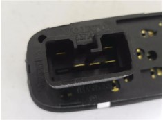 Recambio de mando elevalunas delantero derecho para volvo v70 familiar 2.5 referencia OEM IAM 8637142  
