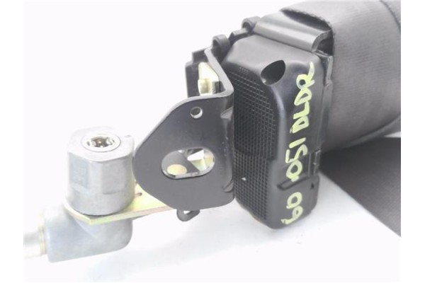 Recambio de cinturon seguridad delantero derecho para volvo v70 familiar 2.5 referencia OEM IAM 9194169  