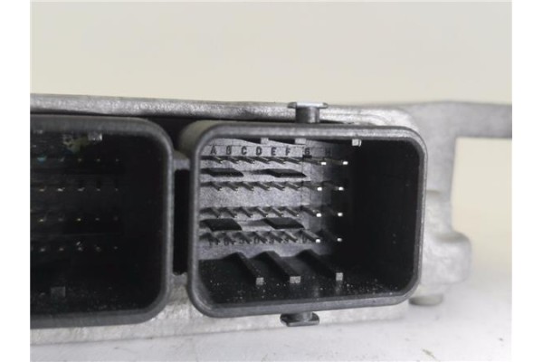 Recambio de centralita para citroen c4 berlina 1.4 16v referencia OEM IAM 9659099180 IAW6LP205 