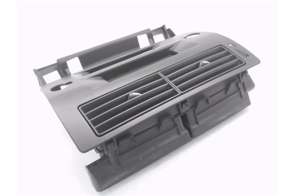 Recambio de rejilla entrada de aire para citroen c4 berlina 1.4 16v referencia OEM IAM 9649599477  